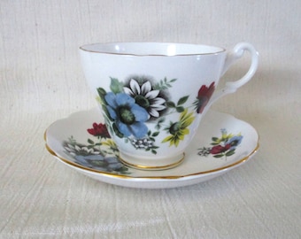 Royal Ascot English Bone China Tazza da tè floreale con piattino, vintage