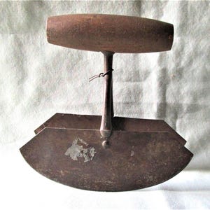 Primitive Metal Vegetable Nut Herb Chopper, Antique Kitchen Utensil, Antique, Collectible