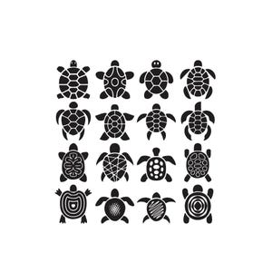 Può includere: Una collezione di sedici icone di tartarughe nere disposte in una griglia quattro per quattro. Ogni tartaruga presenta un motivo del guscio distinto, tra cui forme geometriche, linee, cerchi e tratteggi, in un design grafico piatto.