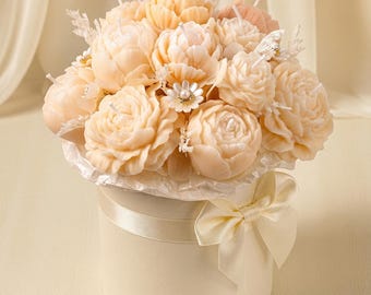 Bukiet świec z piwonii • Kompozycja kwiatowa z wosku sojowego • Kwiatowy prezent w postaci świecy