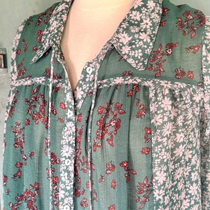 Bluzka damska Free People Emerald Combo Serena z nadrukiem i rękawami dzwonkowymi w stylu boho, rozmiar L