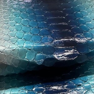 Véritable cuir de python réticulé | Ventre bleu océan, peau non blanchie | Tannerie indonésienne