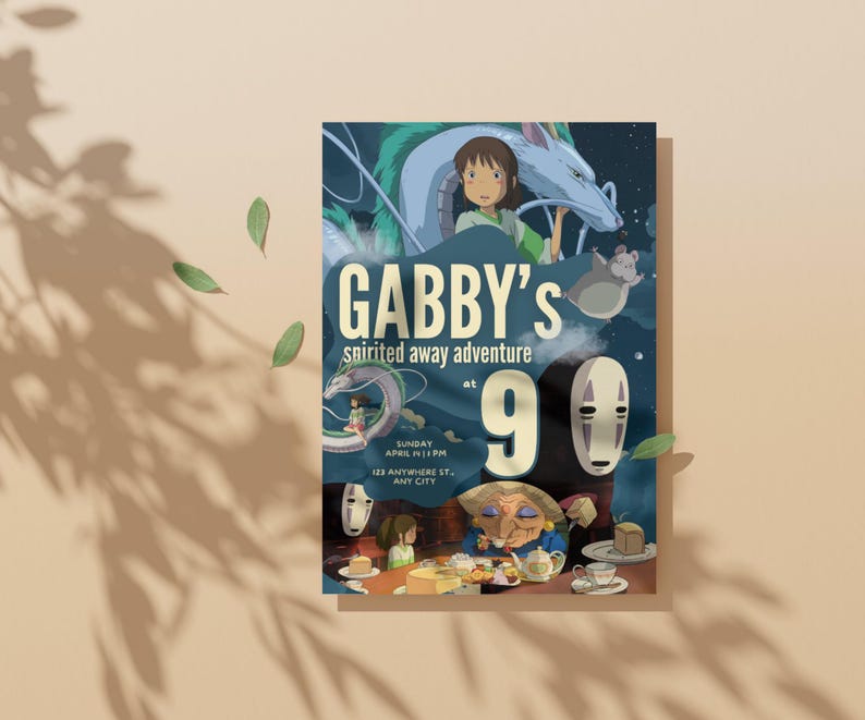 K&ouml;nnte beinhalten: Eine farbenfrohe Einladung mit dem Text "GABBY'S spirited away adventure at 9". Die Einladung zeigt Illustrationen von Charakteren aus dem Zeichentrickfilm Spirited Away, darunter ein Drache und eine Maskenfigur. Datum und Adresse sind ebenfalls enthalten.