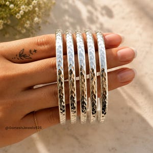 Armbandsset i hamrat silver, stapelbara 5 armband i 925 sterling sterling, texturerat silverarmband, gåva i unisex-stil