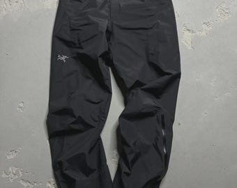 アークテリクス メンズ アウトドア ナイロンパンツ ハイキング