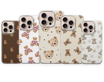 テディベア スマホケース ホリデーカバー iPhone 17 Pro Max、16e、15、14、13 & Samsung S25 Ultra、S24 FE、A56、Pixel 10 XL、9a、8、7用