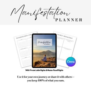 Könnte beinhalten: Ein digitaler Manifestationsplaner mit einem Tablet, das eine Berglandschaft bei Sonnenaufgang zeigt, flankiert von zwei weißen druckbaren Seiten mit den Titeln Manifestation Update und Yearly Reflection sowie einem Canva-Logo.