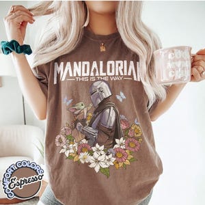 Mandalorian Grogu-tröja, Bab Yoda Comfort Colors-tröja, Star Wars This Is The Way-tröja, Disneyland-familjeresa-tröja, fars dag-present-tröja bild 3