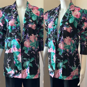 1980&#39;s Floral Blazer Black with Pink Flowers fits S-M