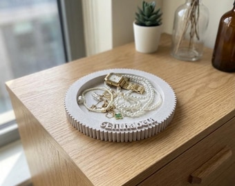 Personalized Round Valet Tray | Custom Engraved Catchall Dish for Jewelry, Keys, Watch | 18 Colors