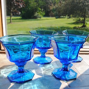 Independence Glass Tall Sherbet / Champagne  Octagonal Royal Blue, Aqua
