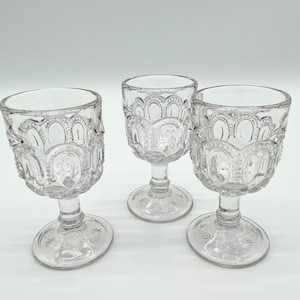 L E Smith Glasses 3 Wine Glass Moon and Star Clear