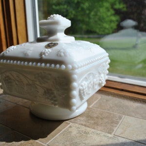 Westmoreland Honey Dish in The Beaded Grape Panel Candy Dish with Lid