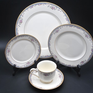 Fine China 5 Piece Place Setting in Southern Vista Lenox Made in USA