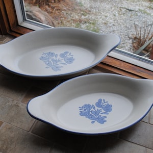 Pfaltzgraff Yorktowne Augratin Dishes Stoneware Blue Floral White Made in USA