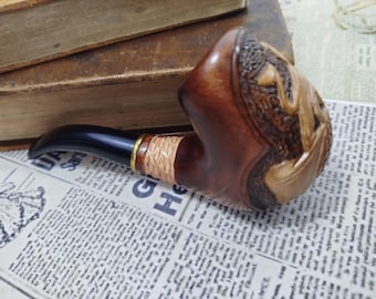 Hand-Carved Pear Wood Pipe with Majestic Lion Medallion Relief – Perfect Gift for a Loved One, Artisan Tobacco Pipe, 9mm Ready