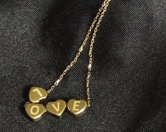 10K gult guld "L.O.V.E." halsband