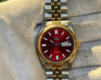 Vintage Seiko Automatic Red Dial Watch | Two-Tone Gold Fluted Bezel Day-Date