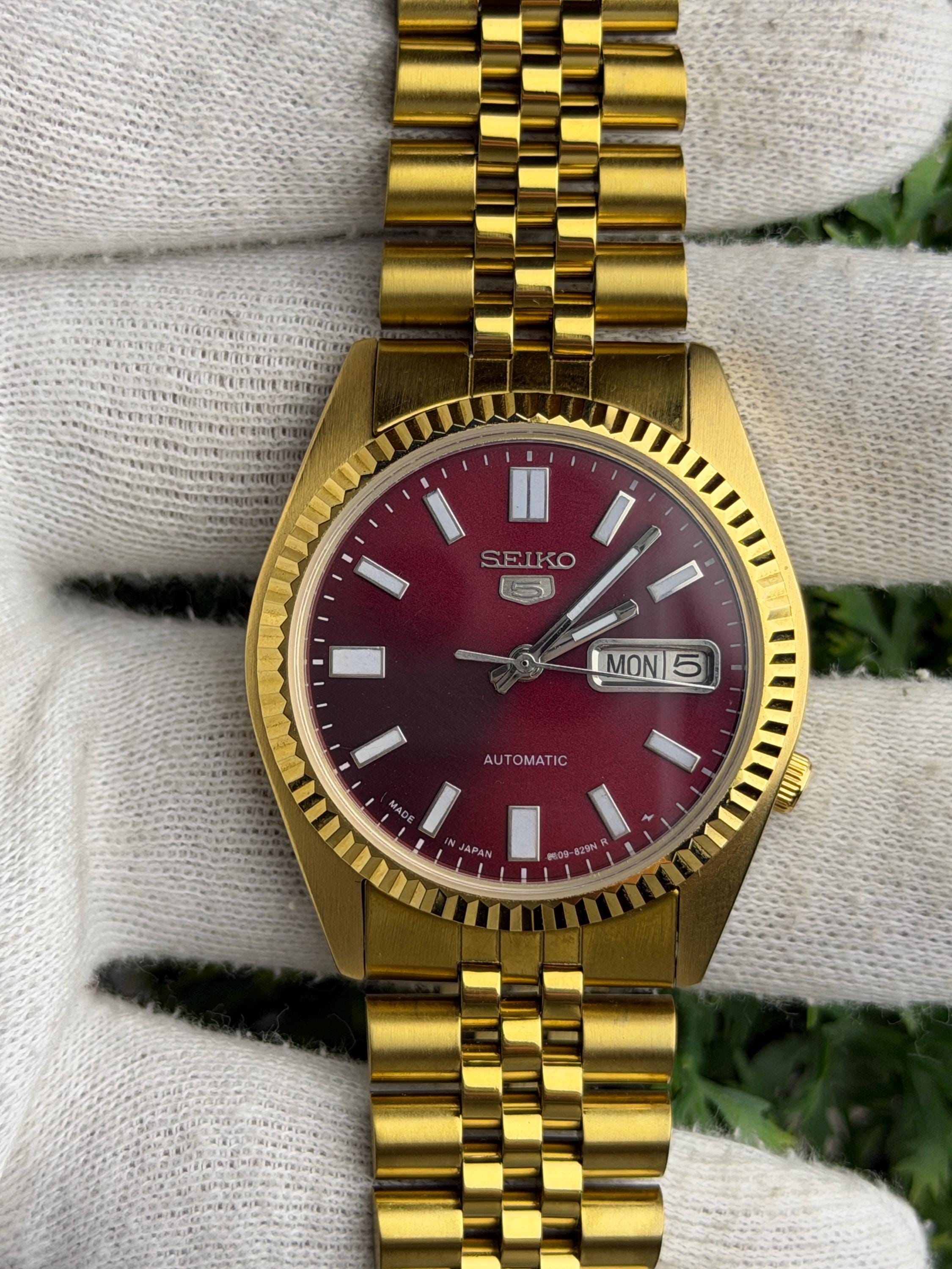 Seiko red watch - Etsy 日本