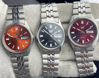 Vintage Seiko 5 Automatikuhren | Rot, Orange, Schwarz Zifferblätter, Edelstahl Day Date Lot