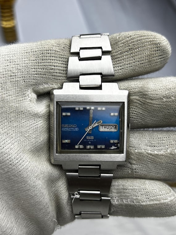 C154 SEIKO 5 ACTUS 25 JEWELS 自動巻き 腕時計 Vintage Seiko 5 Actus Blue Dial Automatic Watch | 1970s Square