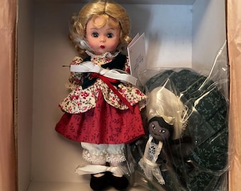 Muñeca Madame Alexander Little Miss Muffet 38790 en CAJA