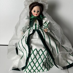 Madame Alexander Scarlett O'Hara "Return to Tara" doll Cissette 10"style 46000