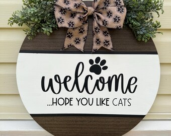 Welcome round door sign | cat lover door hanger | welcome | gift | wreath | wooden decor | home decor | porch decor | housewarming