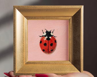 Pequeña mariquita de la suerte, pintura al óleo, insecto original pintado a mano, mini arte enmarcado, marco dorado de 5.9'', regalo para amigos, decoración de pared