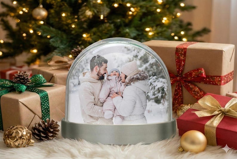 Custom Photo Snow Globe – Personalized Picture, Christmas Gift - Etsy