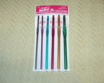 Susan Bates Silvalume Crochet Hook Set - F-5 to K-10 1/2