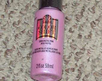 - Eine (1) Flasche Pastellrosa Flash Color Shift Acrylfarbe - 2 fl.oz. oder 59 ml
