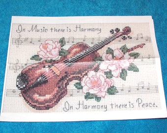 Kreuzstichmuster Zählmuster - Musik ist Harmonie (Violine und Notenblatt)