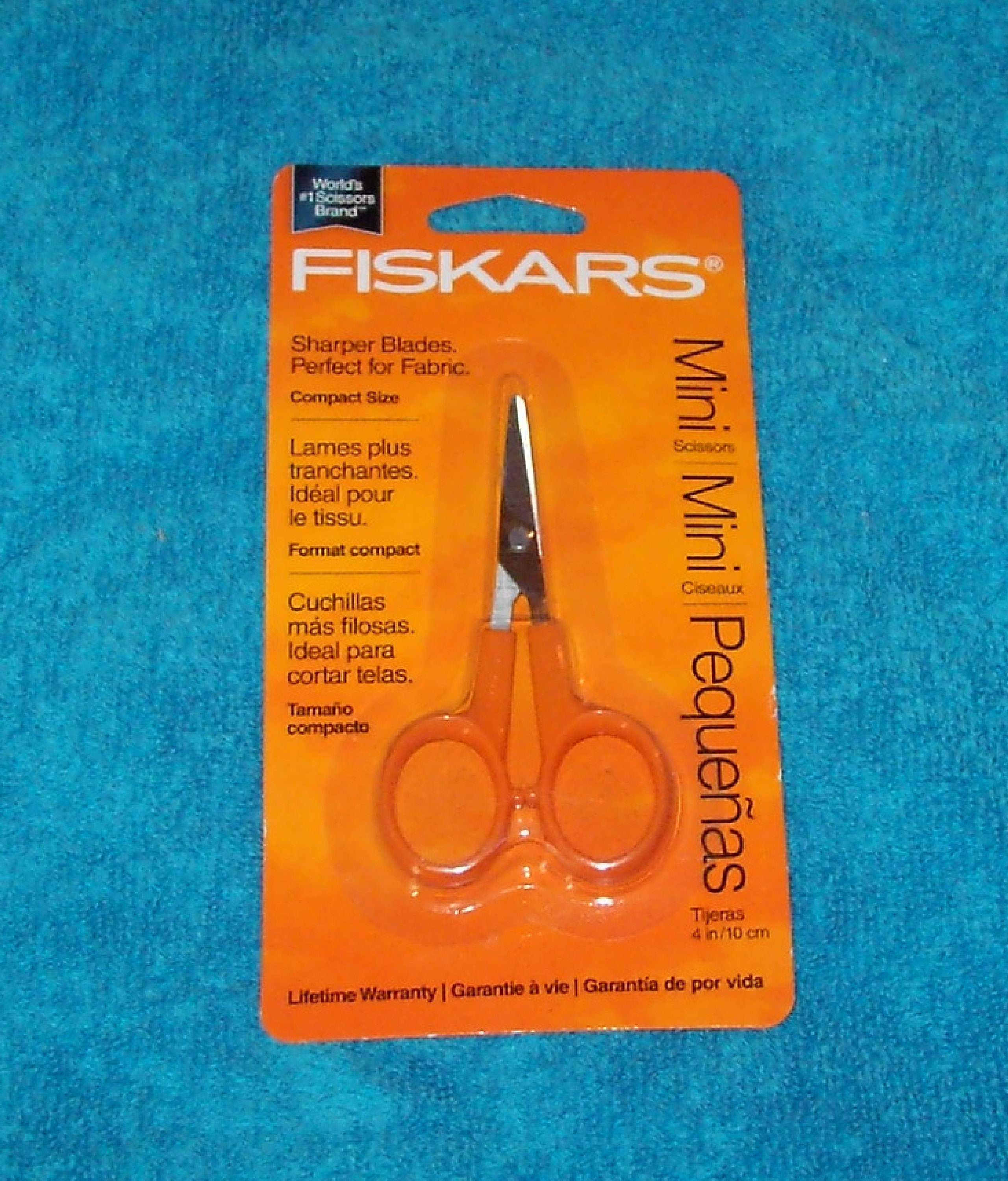 Fiskars Sewsharp Sharpener This Compact Pocket Size Sharpener Restores  Scissors' Cutting Edge. 198540 