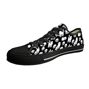 Zapatillas bajas de lona con calaveras de gatos / Zapatos góticos para amantes de los gatos (suela de EVA)