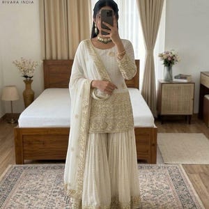 Traje Sharara blanco de diseñador premium Salwar Kameez con dupatta, conjunto de 3 piezas, confeccionado, vestido de novia punjabi, Sharara para mujer, traje pakistaní imagen 1