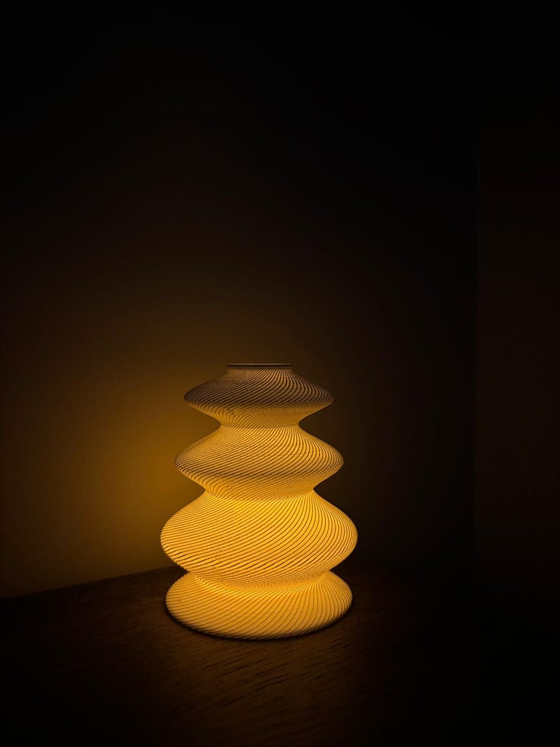 Lámpara de mesa espiral moderna impresa en 3D