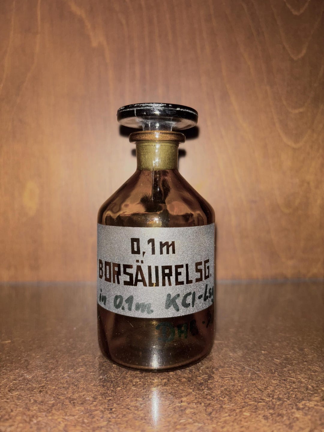 Vintage Etched Laboratory Bottle – DDR Boric Acid Solution – Amber ...