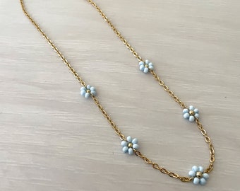 Sky Blue Daisy Necklace, Flower Necklace, Dainty Necklace