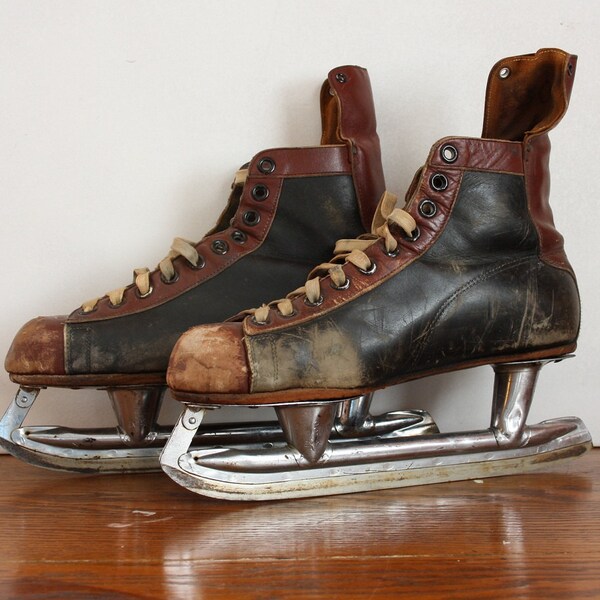 Vintage Men's Ice Hockey Skates - Made In Canada