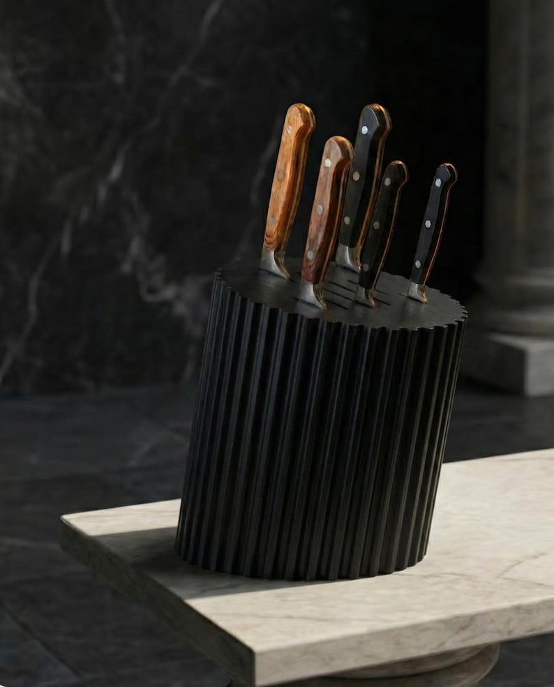 Suporte para facas moderno com textura canelada – Organizador minimalista para bancada de cozinha Preto
