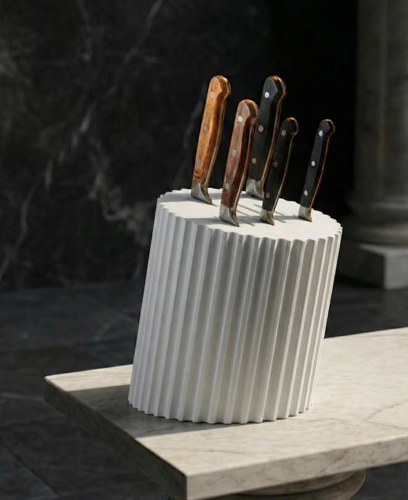 Suporte para facas moderno com textura canelada – Organizador minimalista para bancada de cozinha Branco