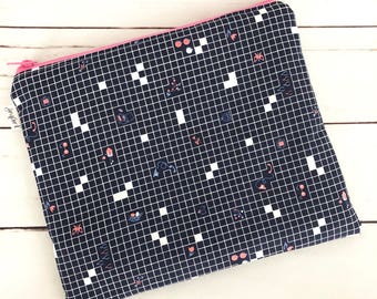 Toiletry Bag, Diaper Pouch, Large Zipper Pouch, Cosmetic Bag with Waterproof Lining, Purse Organizer