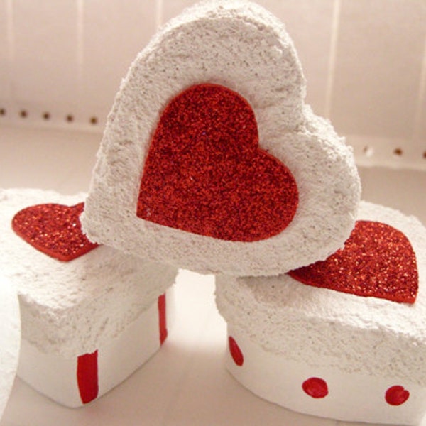 Heart gift boxes - Frosted party favor boxes, red & white gift boxes, red hearts - set of 6