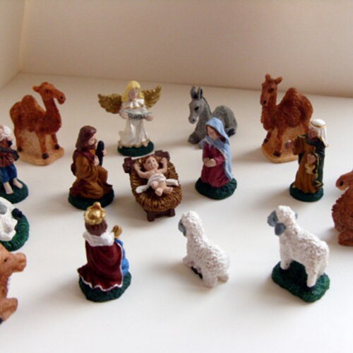 Miniature Nativity Scene Nativity set, Holy Family, creche, Christmas