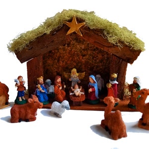 Miniature Nativity Stable Wood Nativity manger, rustic Nativity creche, Christmas Nativity creche, Holy Family, gold star image 7