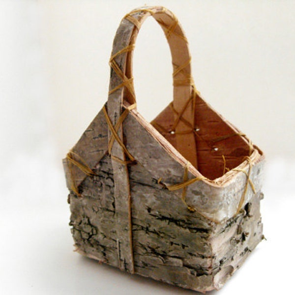 Birch Basket - Miniature wood basket, rustic wedding favor, 18" doll accessory, spring wedding, summer wedding, autumn wedding