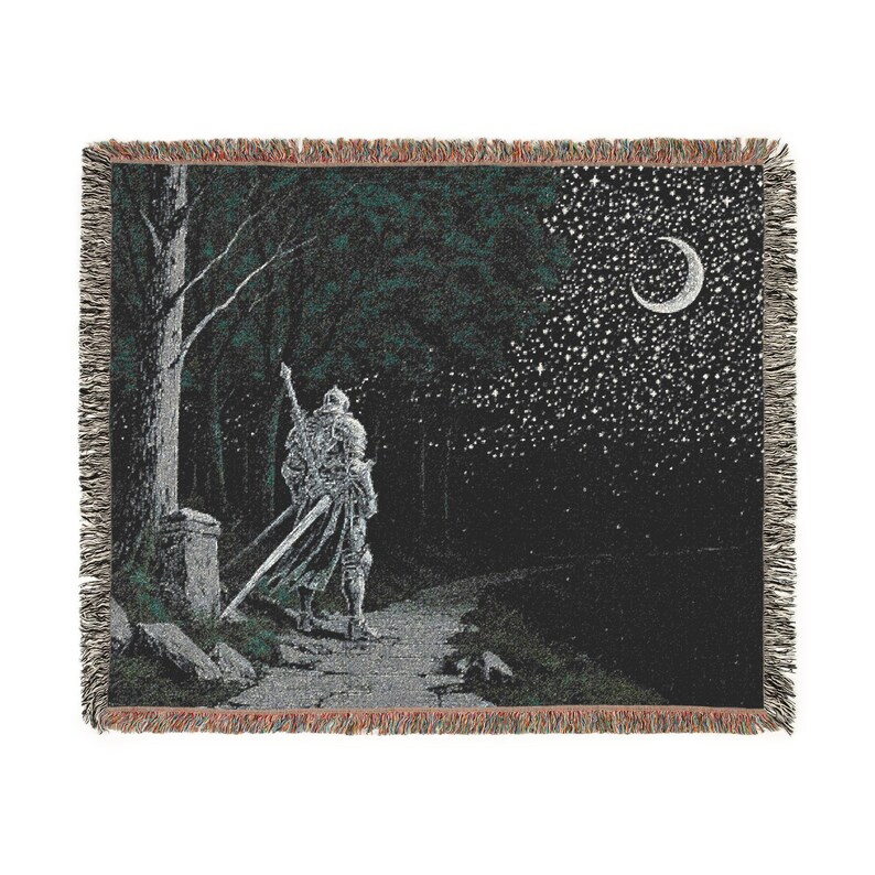 Dark Fantasy Knight Woven Blanket, Soulslike Medieval Warrior Tapestry Throw, Gothic Night Path Art, RPG Inspired Decor, Cozy Gamer Gift zdjęcie 6