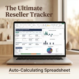Op de afbeelding: Een laptopscherm met The Ultimate Reseller Tracker, een automatisch berekenend spreadsheet. Het dashboard toont een Reseller Business Dashboard met financiële statistieken, staafdiagrammen en een cirkeldiagram voor verkoopgegevens.
