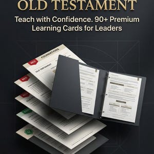 Peut inclure: Un classeur noir à trois anneaux contenant des fiches pédagogiques blanches avec du texte et des diagrammes. Les fiches comportent des onglets de couleur rouge et verte. Le texte inclut 'FOUNDATIONS' et 'OLD TESTAMENT'. L'en-tête indique 'MASTER THE OLD TESTAMENT. Teach with Confidence. 90+ Premium Learning Cards for Leaders'.